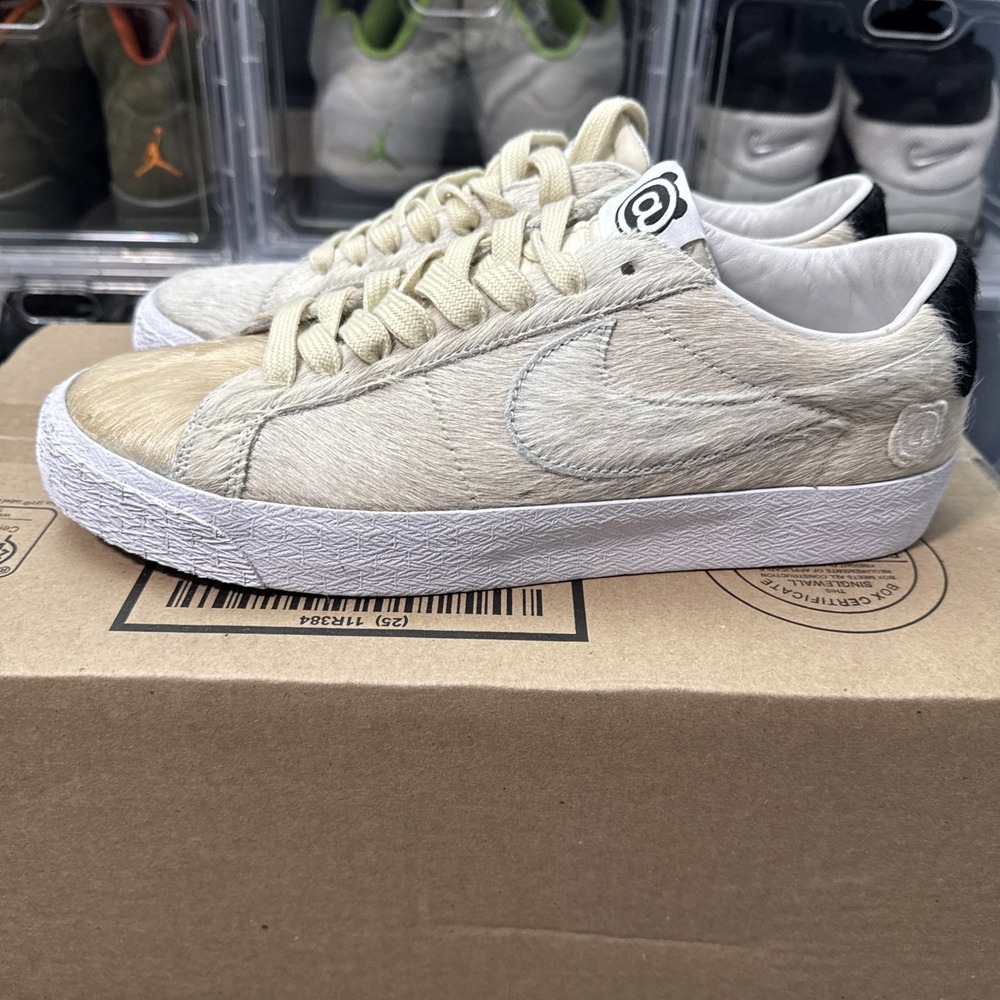 Size 9.5m- Nike SB Blazer Low x Medicom Toy Bearbrick White cz4620-200